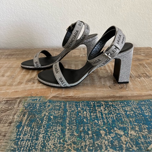 BALENCIAGA Metallic Sandals - Picture 4 of 7